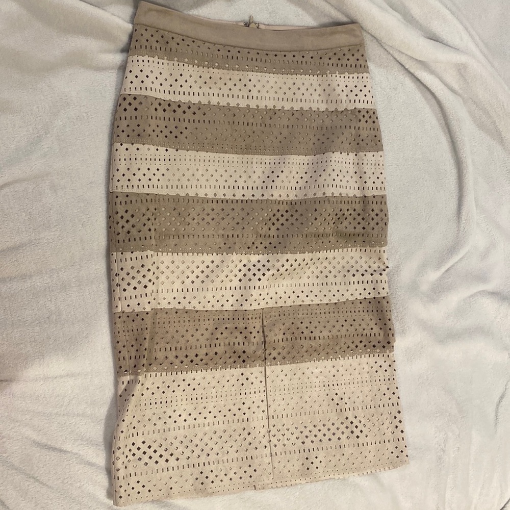 BCBG size 2 suede mid length skirt.